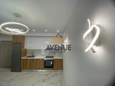 תמונת סטודיו, טומבה תחתית, סלוניקי למכירה (1)