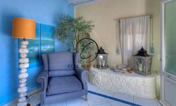 תמונת מיקונוס, הקיקלאדיים למכירה (1)