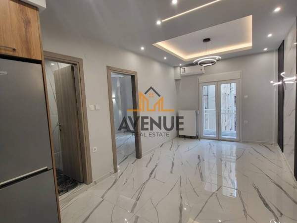 תמונת פלירו, סלוניקי למכירה (0)