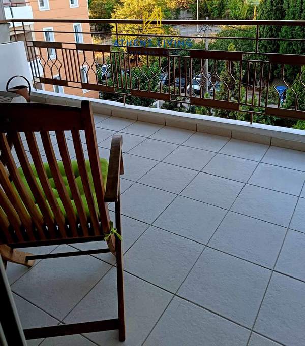 תמונת ליקובריסי, אתונה למכירה (1)