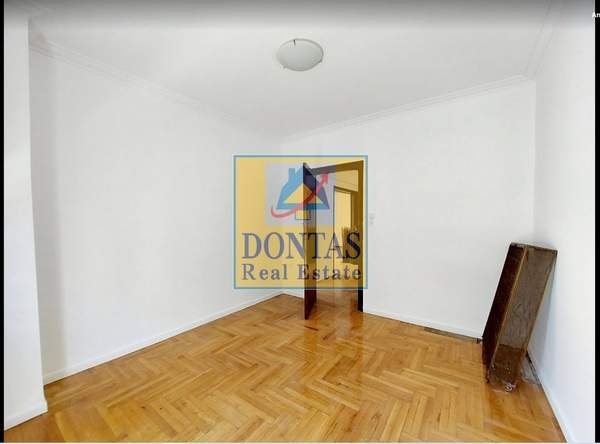 תמונת אקסרחיה, אתונה למכירה (0)