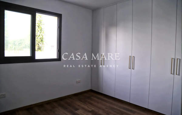 תמונת סטרולובוס, ניקוסיה למכירה (1)