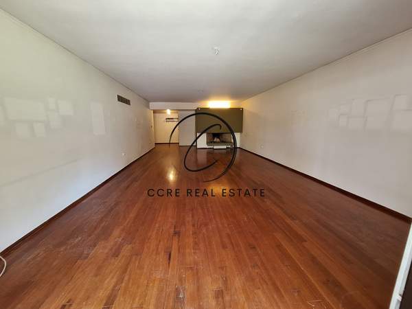 תמונת קיפיסיה, אתונה למכירה (1)