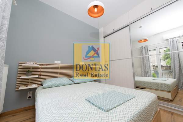 תמונת מטקסוריו, אתונה למכירה (1)