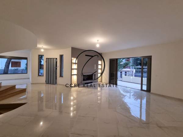 תמונת קיפיסיה, אתונה למכירה (1)