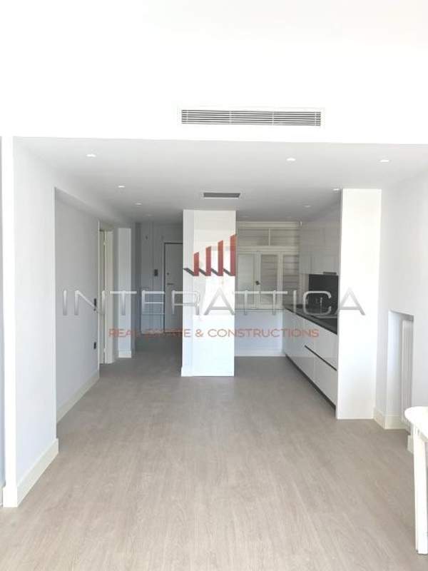 תמונת כיכר אמריקיס, אתונה למכירה (1)