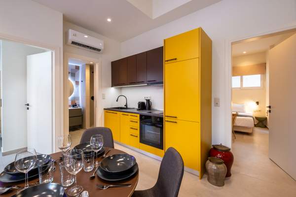 תמונת מרכז, פיראוס, אתונה למכירה (0)