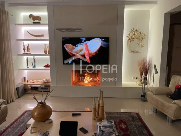 תמונת סרוניקוס, אתונה למכירה (1)