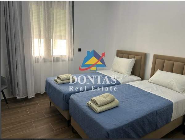 תמונת אומוניה, אתונה למכירה (1)