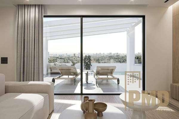 תמונת גליפדה, אתונה למכירה (0)