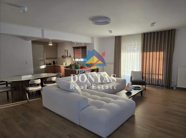 תמונת מרוסי, אתונה למכירה (1)