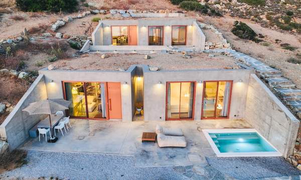 תמונת קאריסטוס, אוויה למכירה