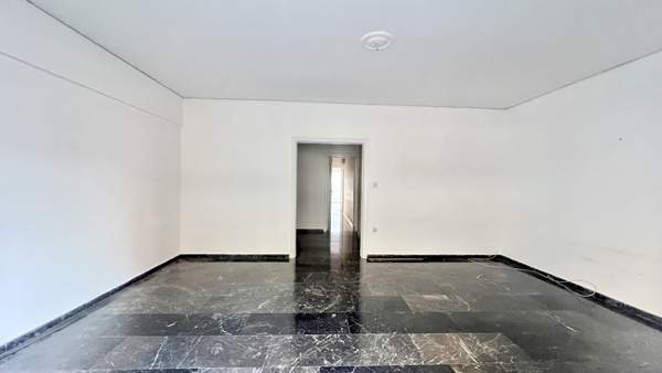 תמונת ספוליה, אתונה למכירה (0)