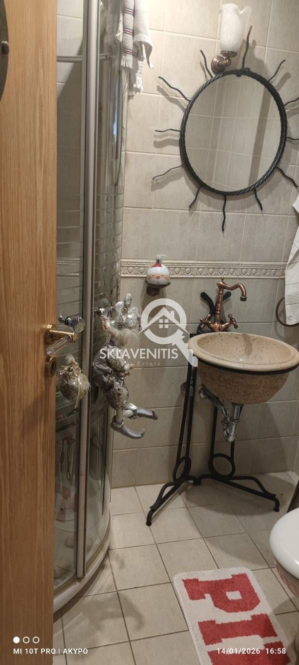 תמונת נאוס קוסמוס, אתונה למכירה (0)