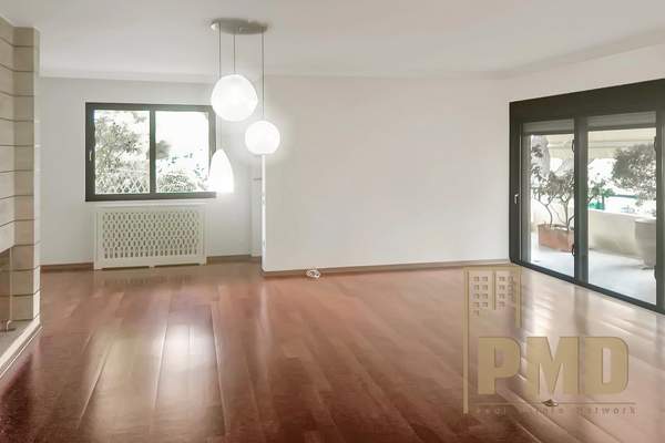 תמונת גליפדה, אתונה למכירה (0)