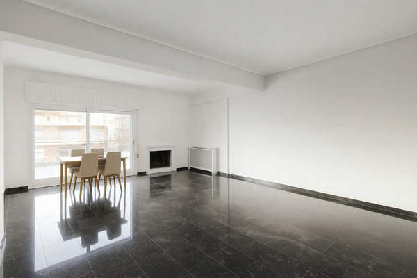 תמונת אקסרחיה, אתונה למכירה (0)