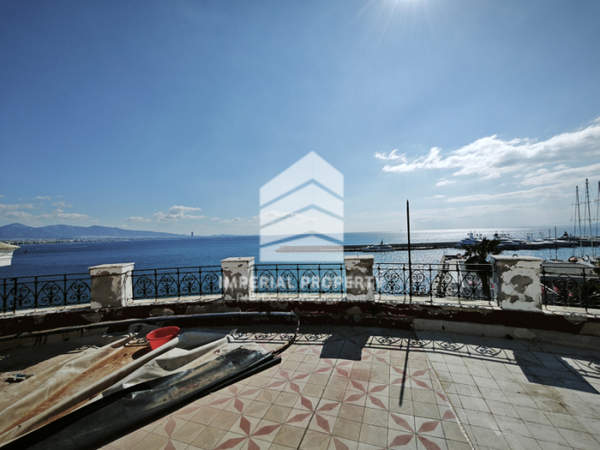 תמונת מרכז, פיראוס למכירה (0)