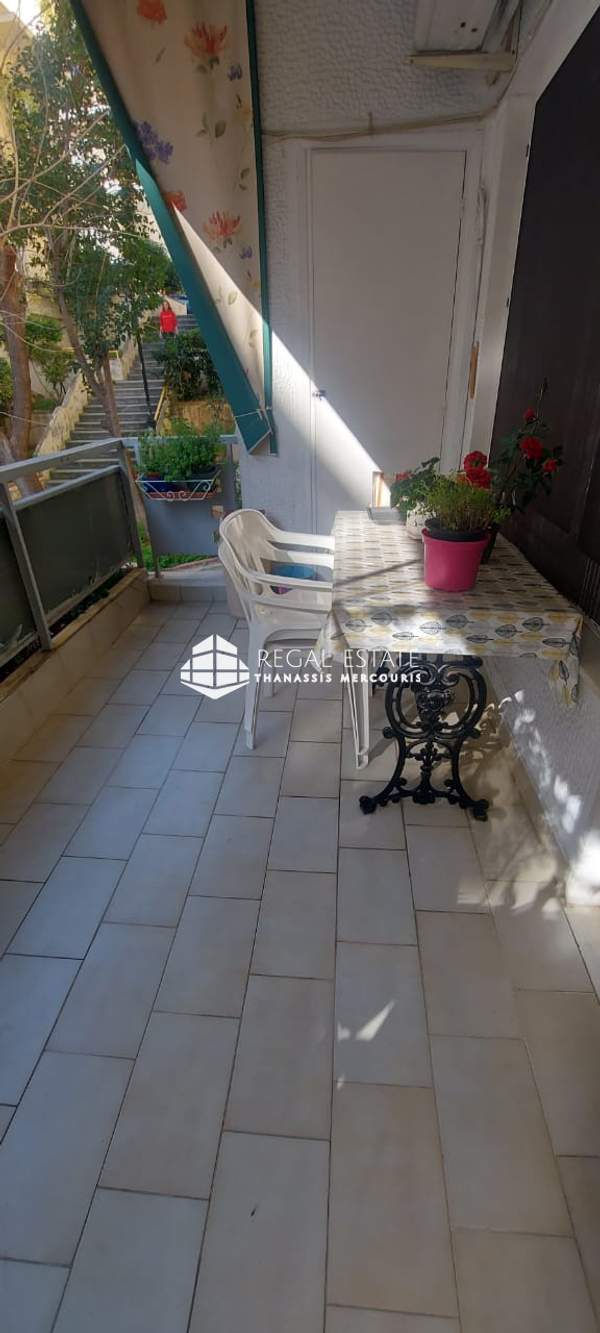 תמונת נאה קיפסלי, אתונה למכירה (1)