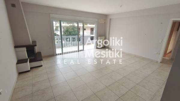 תמונת נאפפליו למכירה (1)