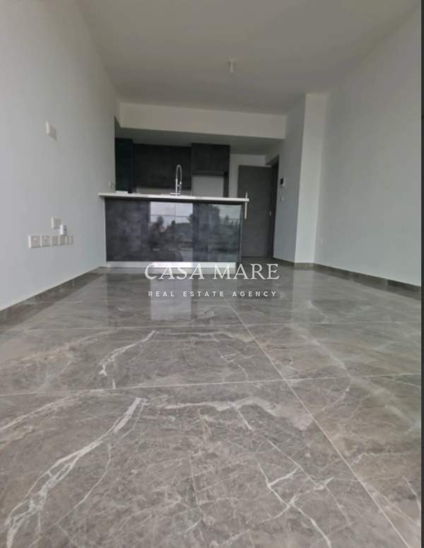 תמונת סטרולובוס, ניקוסיה למכירה (1)