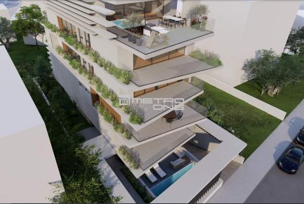 תמונת גליפדה, אתונה למכירה (1)