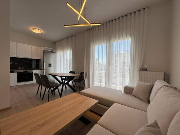 תמונת אגיה פארסקבי, אתונה למכירה (0)