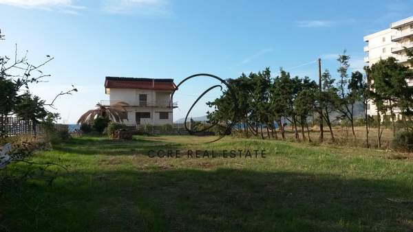 תמונת לוטראקי, פלופונס למכירה