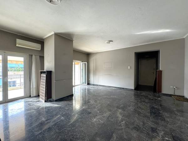 תמונת קוקאקי, אתונה למכירה (1)