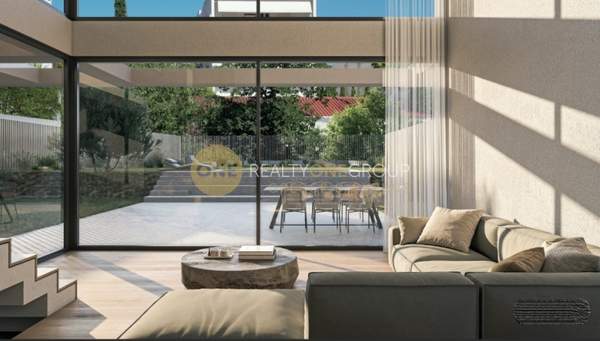 תמונת וולה, וארי - וולה -ווליאגמני, אתונה למכירה (0)