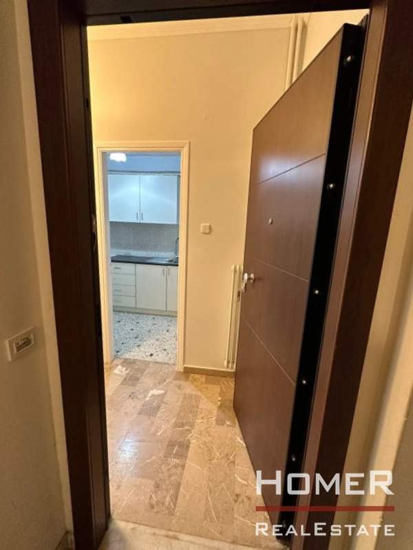 תמונת קוקאקי, אתונה למכירה (1)