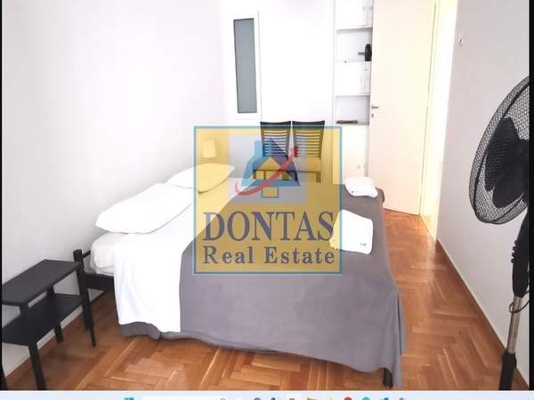 תמונת ויקטוריה, אתונה למכירה (1)