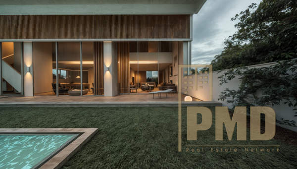 תמונת גליפדה, אתונה למכירה (1)