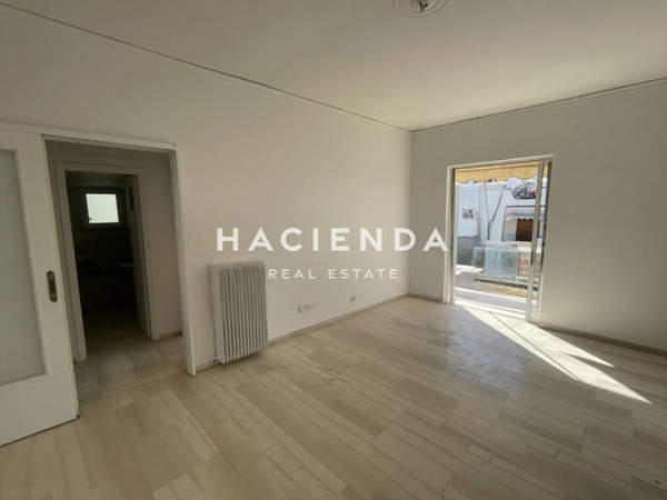 תמונת איליופולי, אתונה למכירה (1)