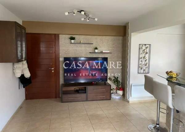 תמונת לקאטמיה, ניקוסיה למכירה (1)