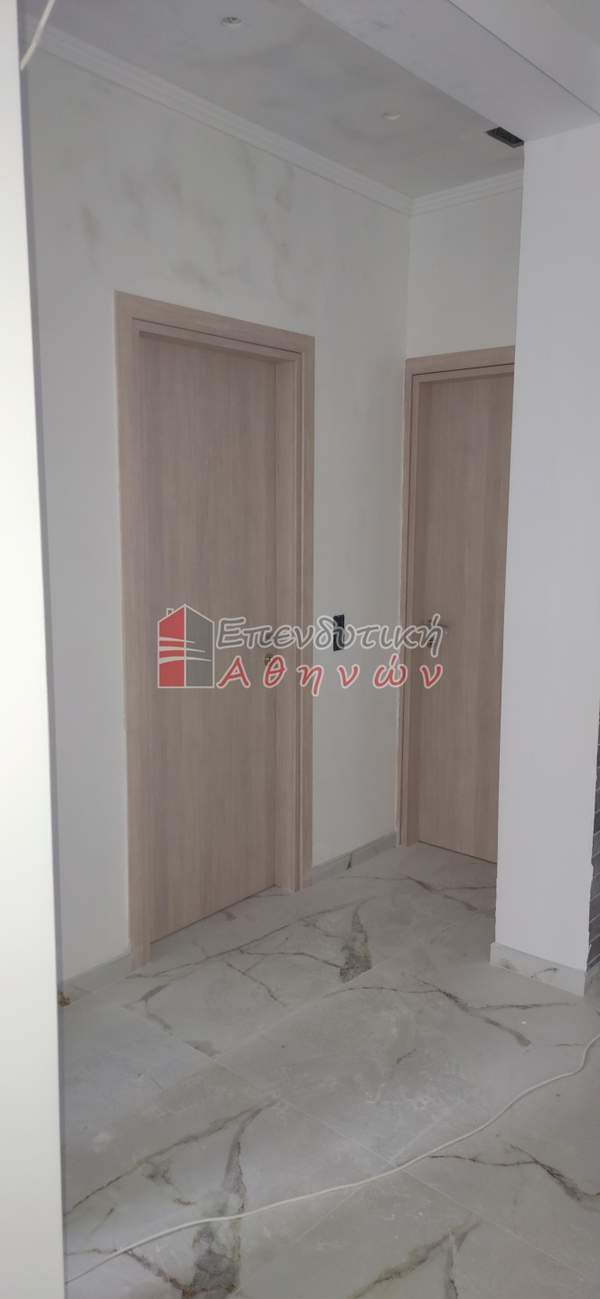 תמונת כיכר אמריקיס, אתונה למכירה