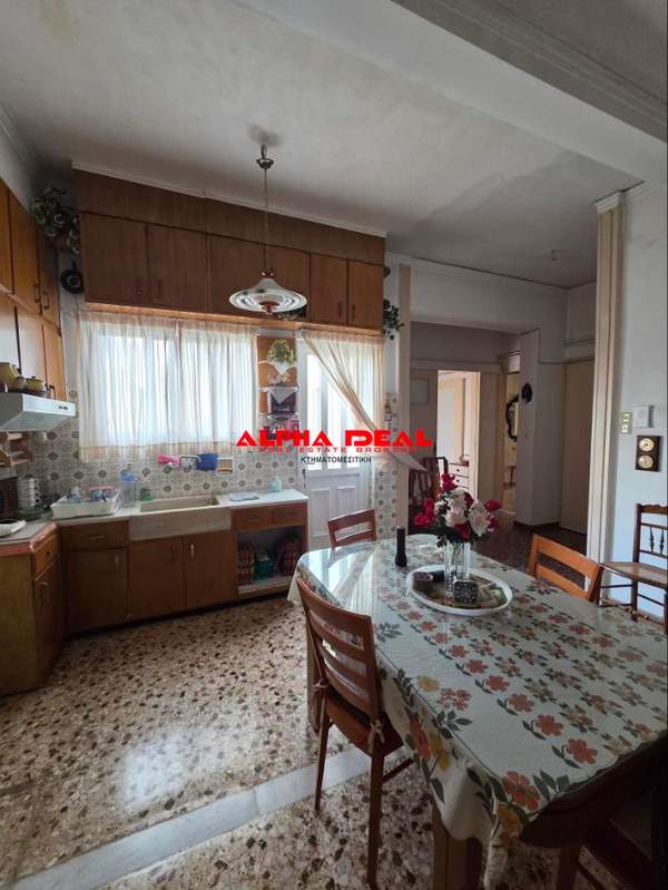 תמונת טבוריה-אגיה סופיה, פיראוס, אתונה למכירה