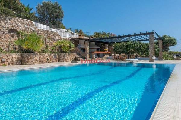 תמונת לאבראוטיקי, אתונה למכירה (0)