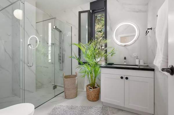 תמונת פריבוליה - ואמבקופולו, חאניה למכירה (0)