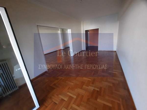 תמונת מרכז, פיראוס למכירה (1)