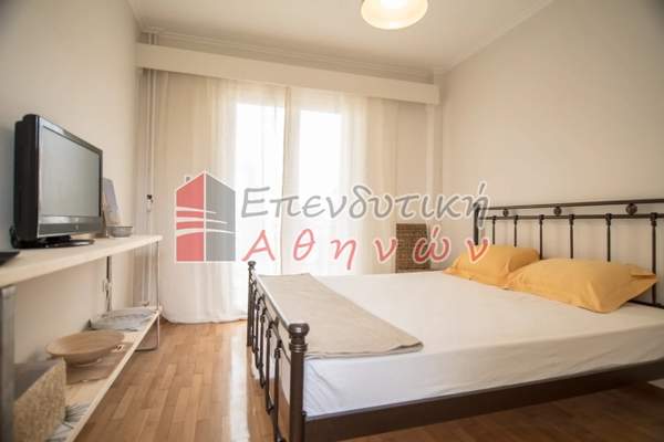 תמונת פאליו פאלירו, אתונה למכירה