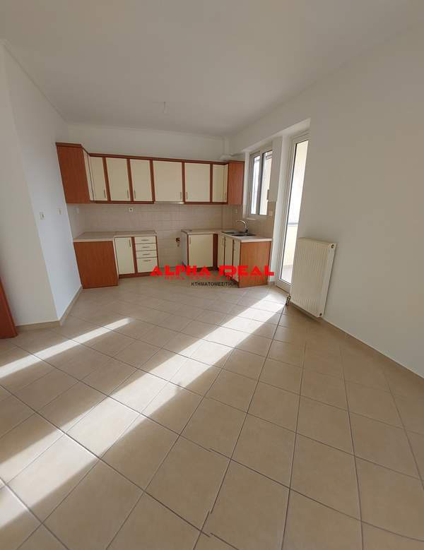 תמונת קראטסיני, אתונה למכירה (1)