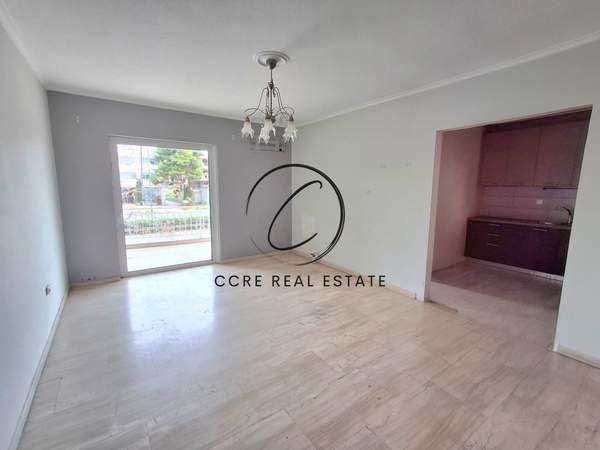 תמונת אגיה פארסקבי, אתונה למכירה (0)