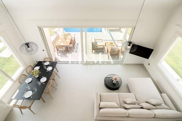 תמונת קסנדרה, כלקידיקי למכירה (1)