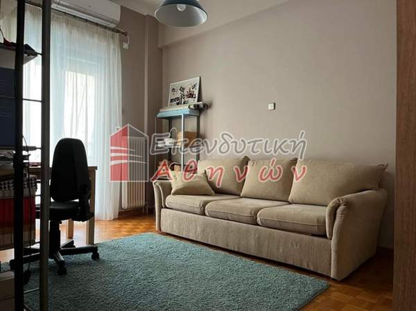 תמונת זוגרפו, אתונה למכירה