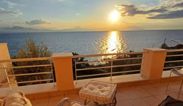 תמונת לוטראקי, פלופונס למכירה (0)