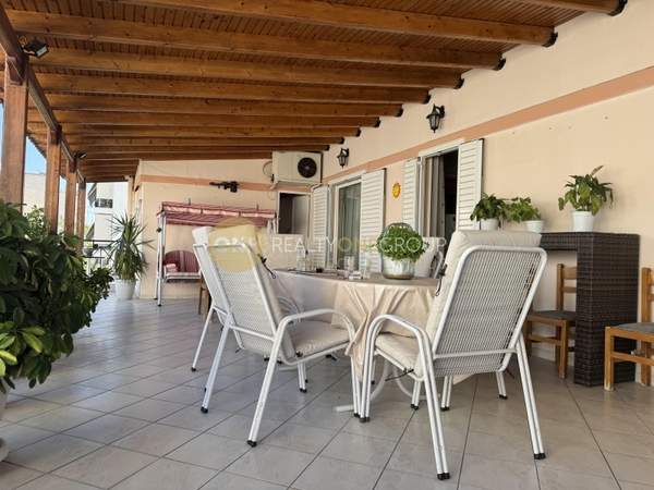 תמונת פטרופולי, אתונה למכירה (1)