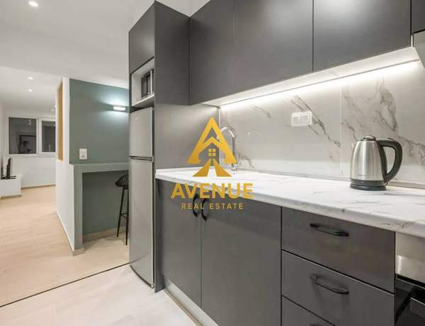 תמונת ברדאריס - כיכר הדמוקרטיה, סלוניקי למכירה (0)