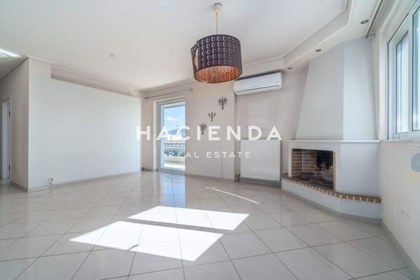 תמונת אלימוס, אתונה למכירה (1)