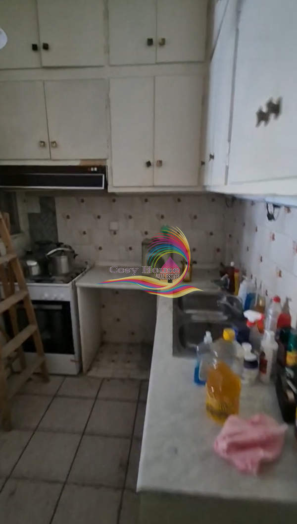 תמונת קליתיאה, אתונה למכירה