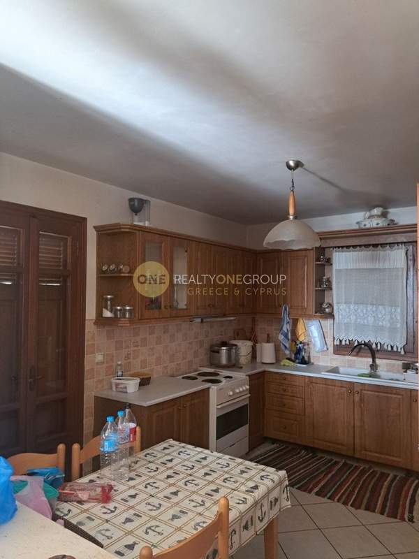 תמונת אנדרוס, הקיקלאדיים למכירה (1)